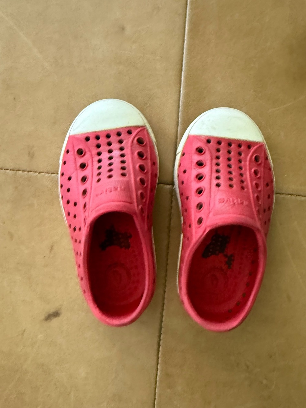 💛$15 FLASH SALE💛Native Shoes Toddler 6